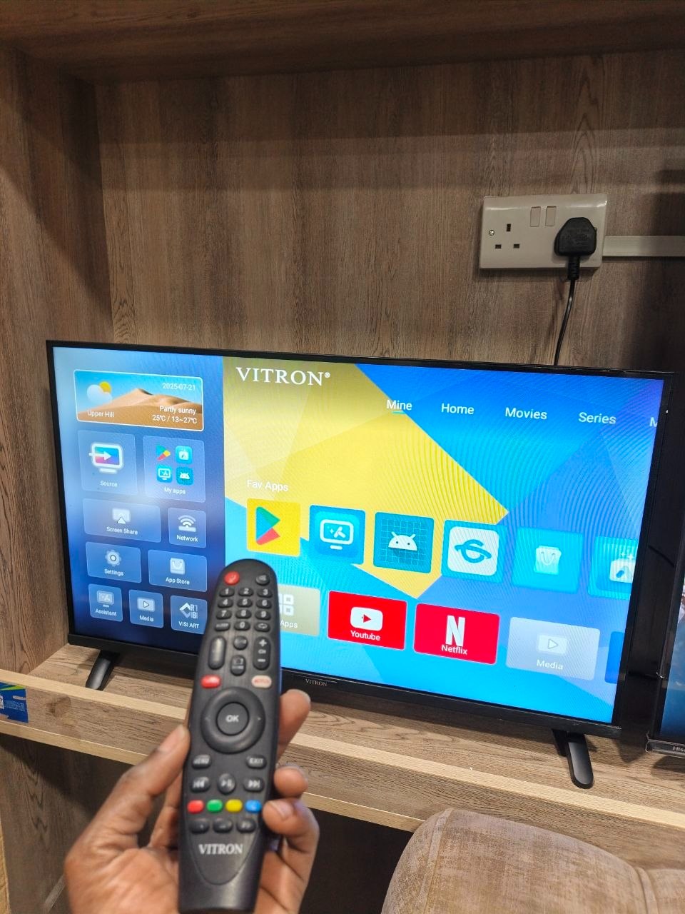 Vitron 32" Smart tv Flameless