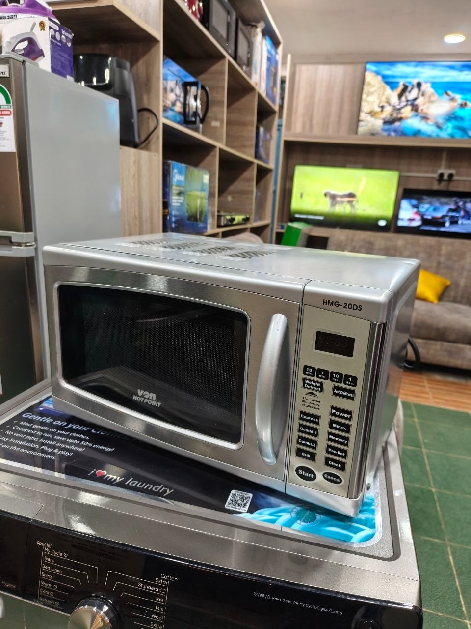 Von hotpoint 20l digital microwave