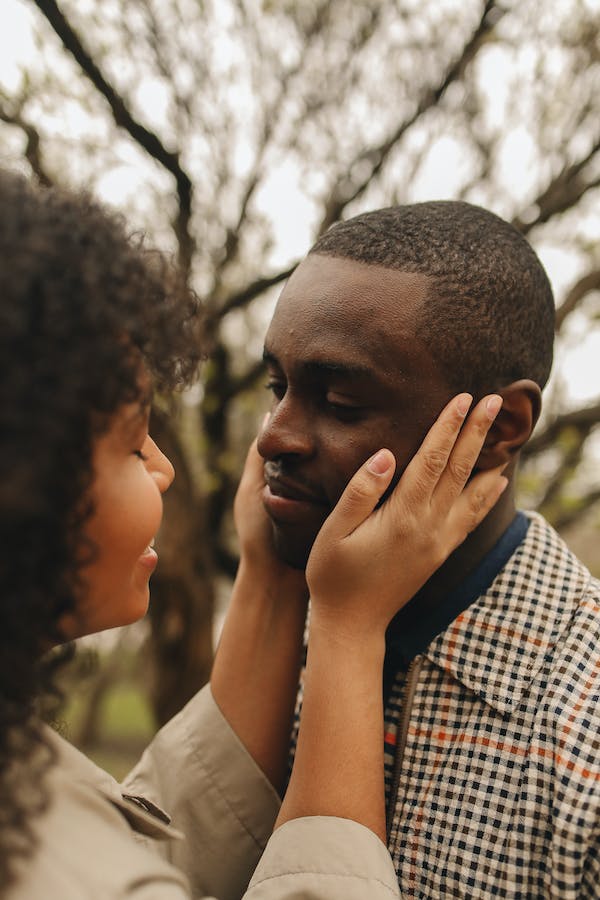 STRONGER TOGETHER: FOUR ESSENTIAL PRINCIPLES FOR BUILDING A LOVE THAT LASTS