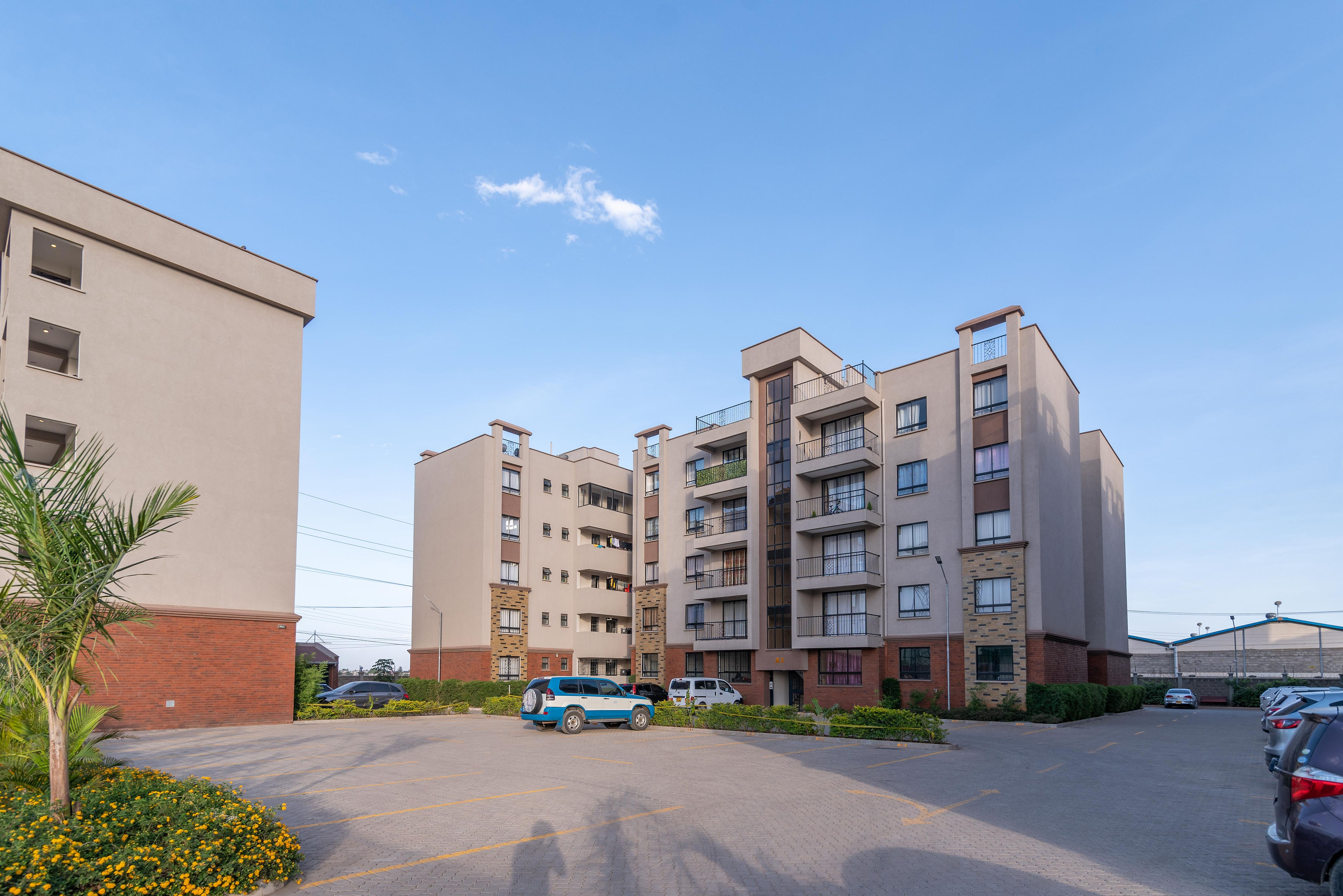 3 & 2 Bedroom Apartment with Exterior — Amalia Syokimau