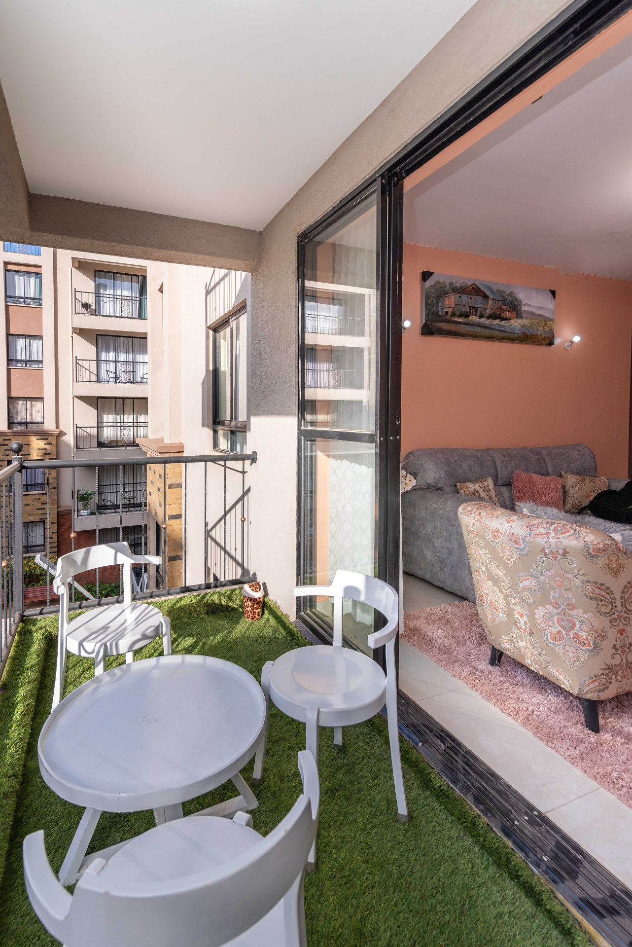 3 bedroom  Apartment