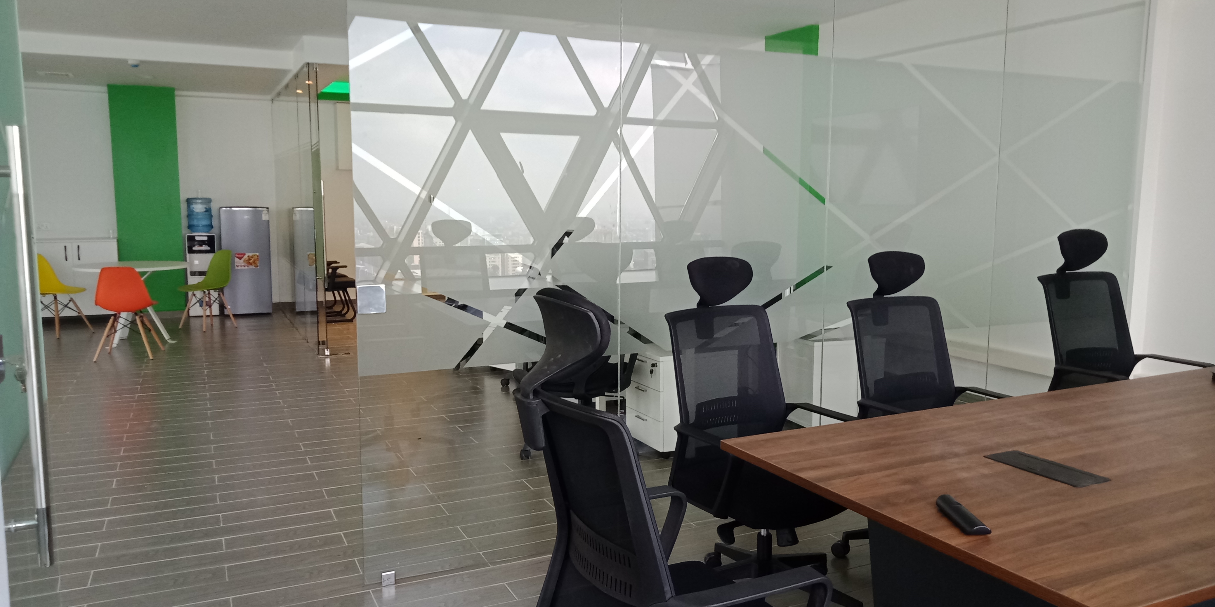 Office Interior design & Partitioning Services