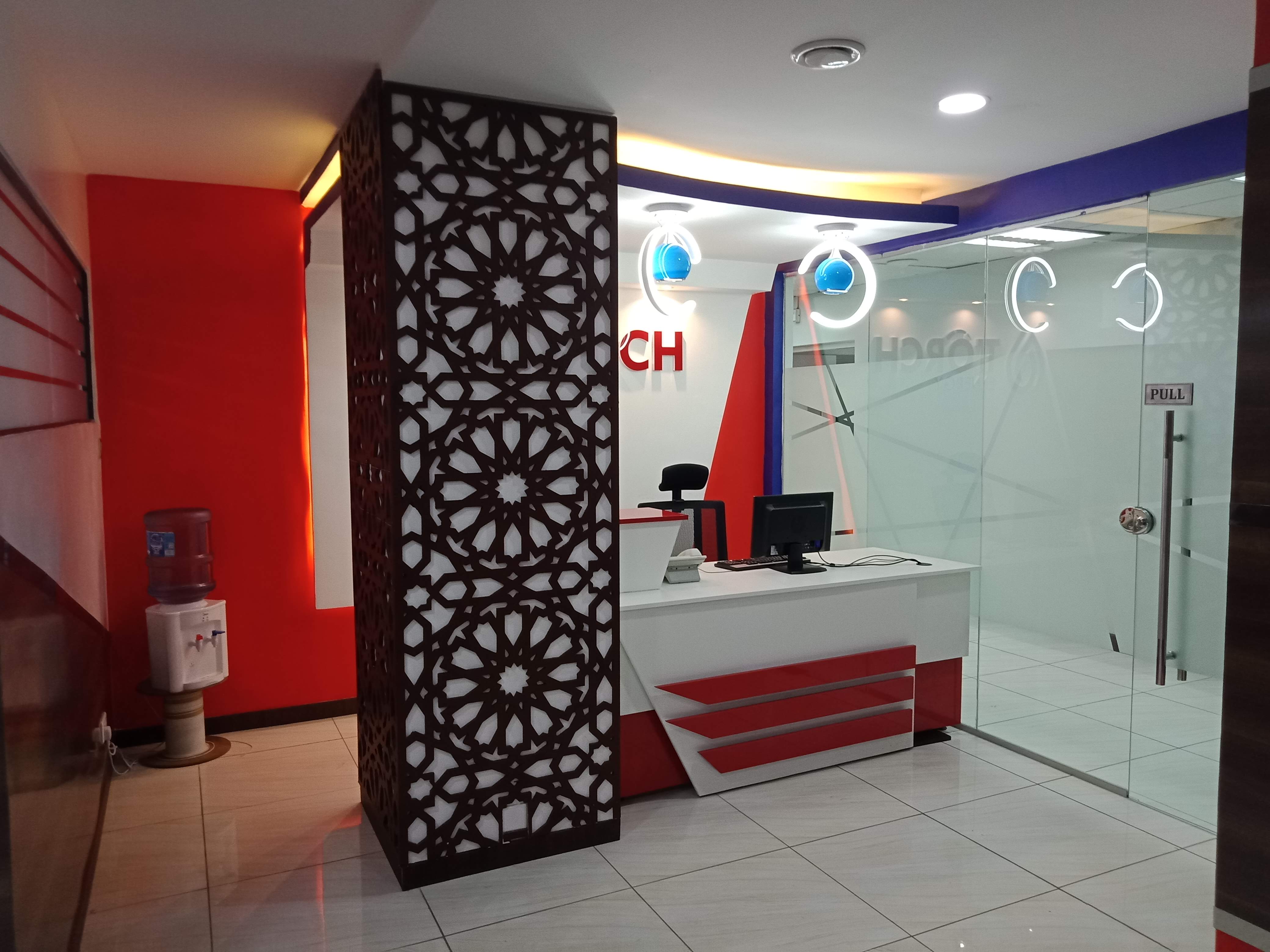 Office Interior design & Partitioning Services