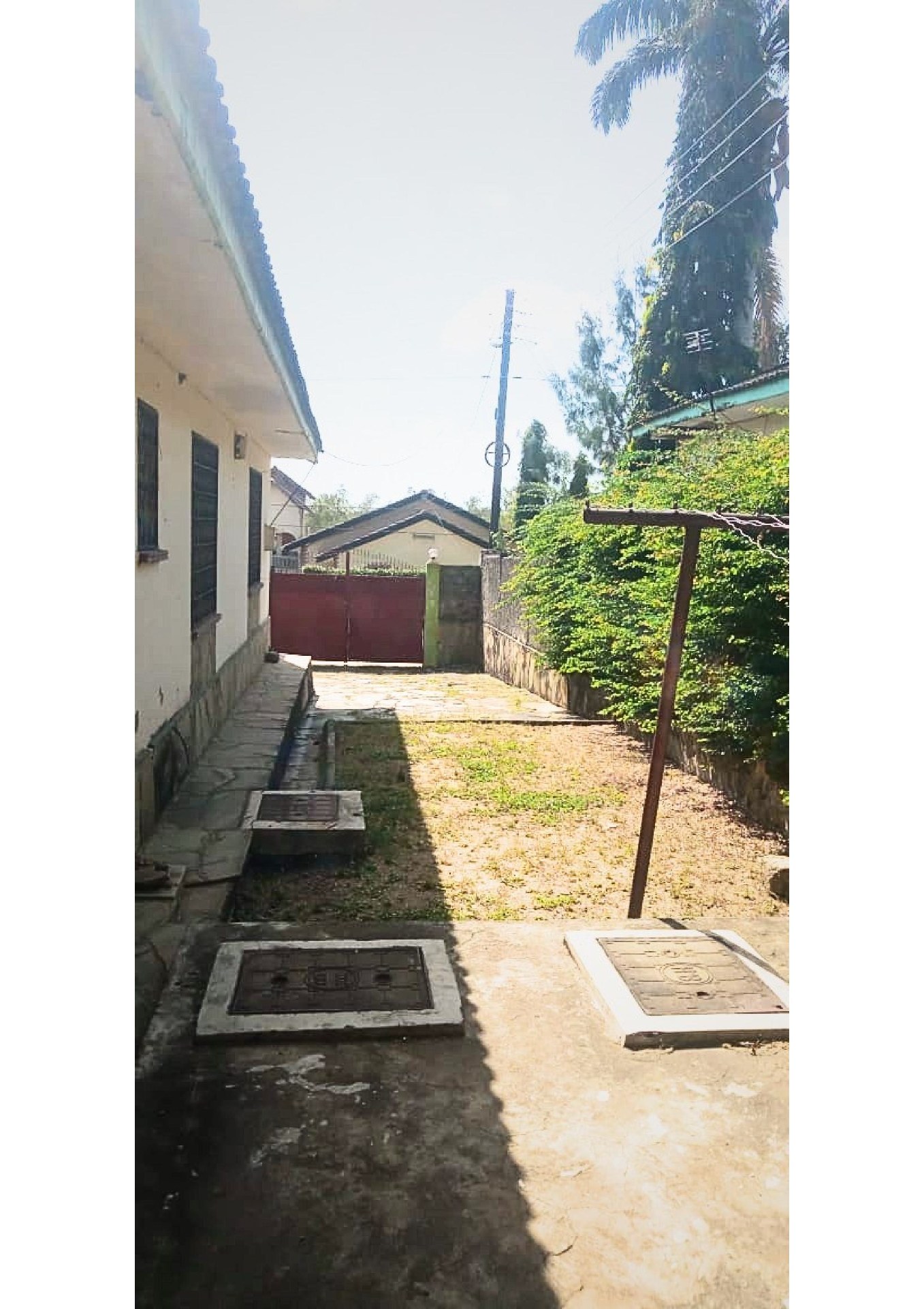 Master En-Suite 3 Bedroom Own Compound