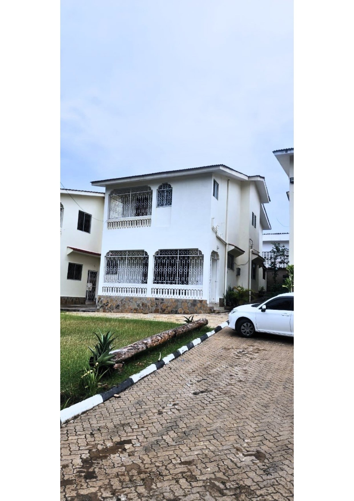 Master-Ensuite 4 Bedroom Mansionette