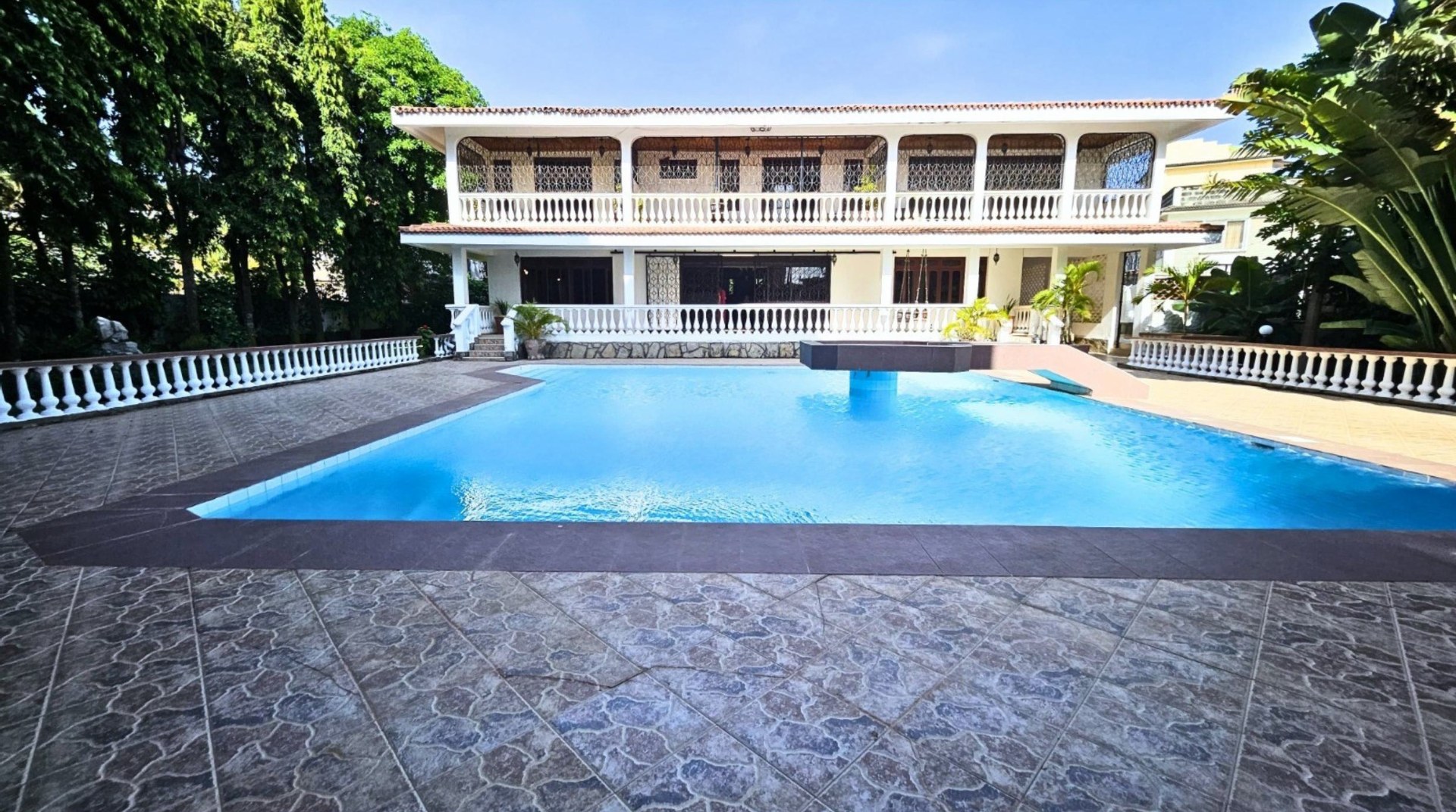 5-bedroom property
